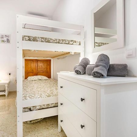 Apartamentos Sta María La Blanca Sevilla Exterior foto